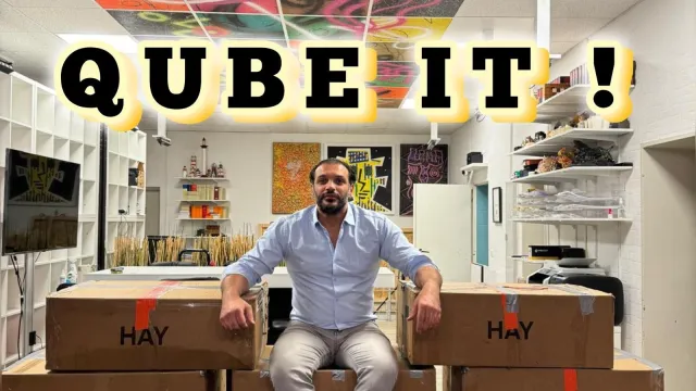 „QUBE IT!“ – Künstler Daniyen Alma startet internationales Kunstprojekt mit 100 einzigartigen Kunstwürfeln Bild: „QUBE IT!“ – Künstler Daniyen Alma startet internationales Kunstprojekt mit 100 einzigartigen Kunstwürfeln