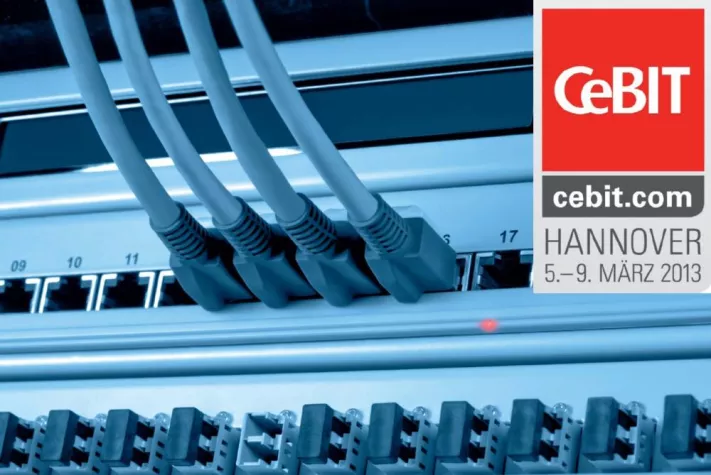 TKM GmbH präsentiert das AIM-System FUTURE-PATCH® auf der CeBIT 2013 Bild: TKM GmbH präsentiert das AIM-System FUTURE-PATCH® auf der CeBIT 2013