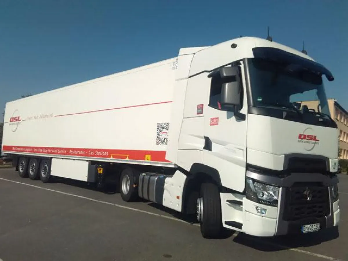 Mit eigenen Fahrzeugen stellt sich die QSL auf die zunehmende Laderaumverknappung ein.