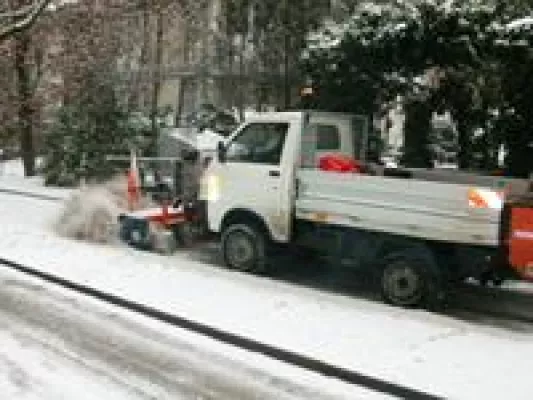 Der Winterdienst im Norden Berlin und Brandenburg läuft rund Bild: Der Winterdienst im Norden Berlin und Brandenburg läuft rund