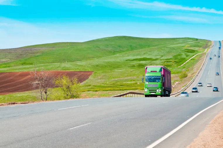 Bild: Effiziente Teillieferungen nach Usbekistan: Reibungsloser Sammelguttransport