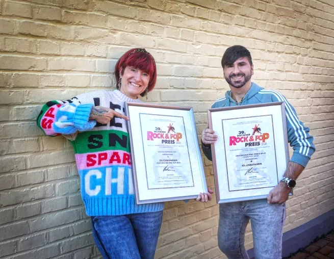 Bild: Osnabrücker Deutsch-Pop Duo „GLÜXKINDER“ zweifach mit dem „Deutschen Rock & Pop Preis“ ausgezeichnet
