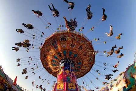 "O'zapft is" - Der Oktoberfest-Knigge mit Tipps und Tricks zur Wiesn-Zeit Bild: "O'zapft is" - Der Oktoberfest-Knigge mit Tipps und Tricks zur Wiesn-Zeit