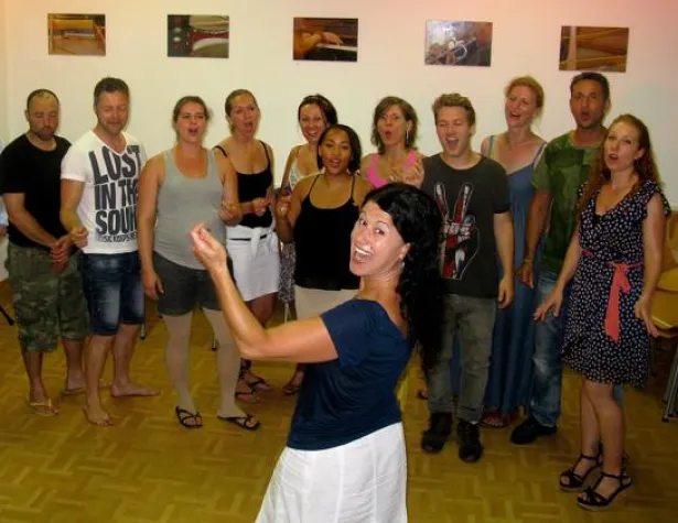 Bild: Vom Fernsehstudio zur Chorprobe