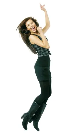 Bild: „Win a Voice“ Gesangswettbewerb mit Preisen im Gesamtwert von 14.000 Euro / Ehrengast Simon Triebel von „Juli“