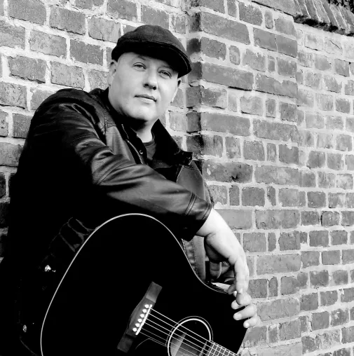 BENJAMIN ANDREWS‘ ALBUM SILVER LINING HEIZT DEM 4. QUARTAL MIT TIEFGRÜNDIGEN SONGS EIN Bild: BENJAMIN ANDREWS‘ ALBUM SILVER LINING HEIZT DEM 4. QUARTAL MIT TIEFGRÜNDIGEN SONGS EIN