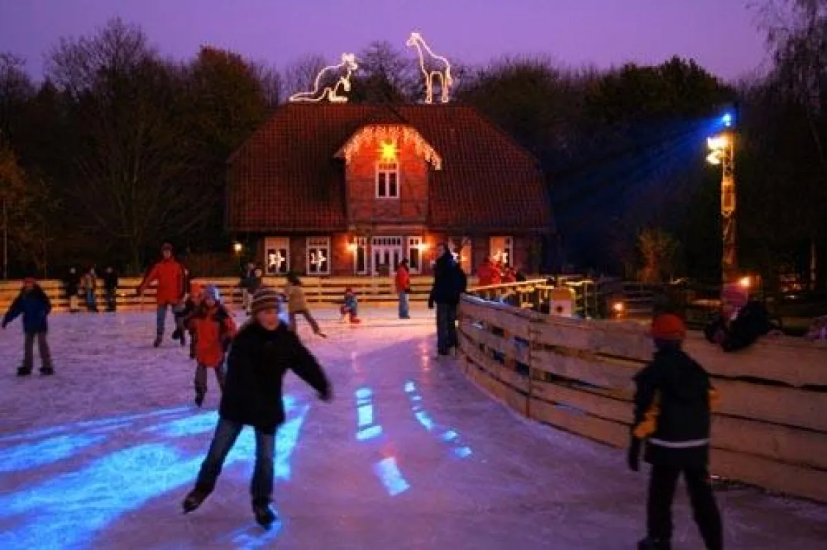 Märchenhafte Winterwelt im Erlebnis-Zoo Hannover