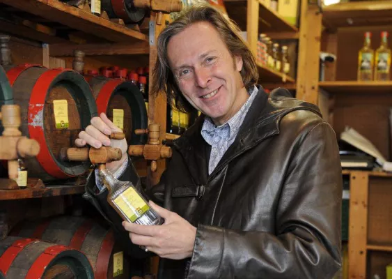 Bild: Premiere bei Il Tavolo: Essigpapst Erwin Gegenbauer präsentiert sein saures Gold erstmals in der Schweiz