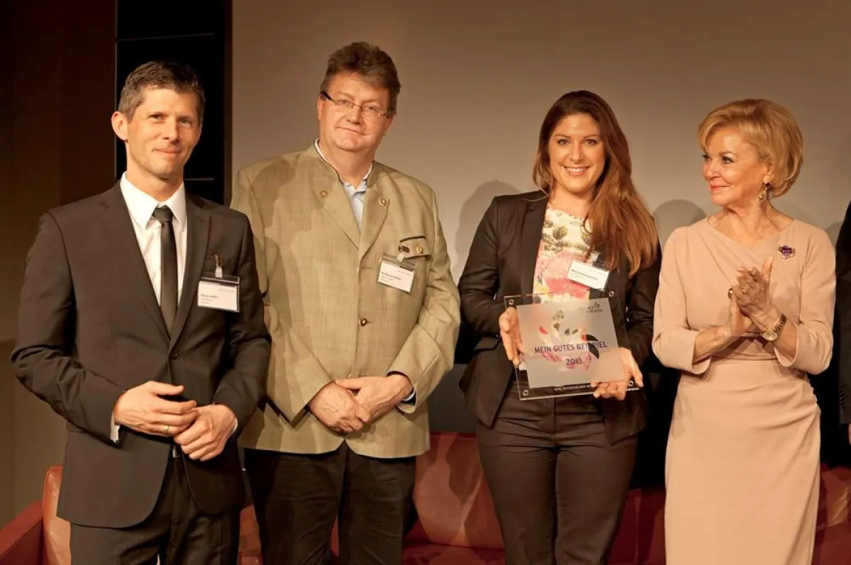 v.r.n.l. Liz Mohn, Melanie Kreuzpaintner, Wolfgang Hodbod, Klaus Leitner
