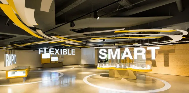 Bild: Tag der Logistik: Dematic lädt Studenten nach Heusenstamm ein