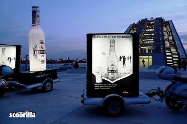 Bild: Innovative Ambient Media Kampagne von Scoorilla für Beck's Ice