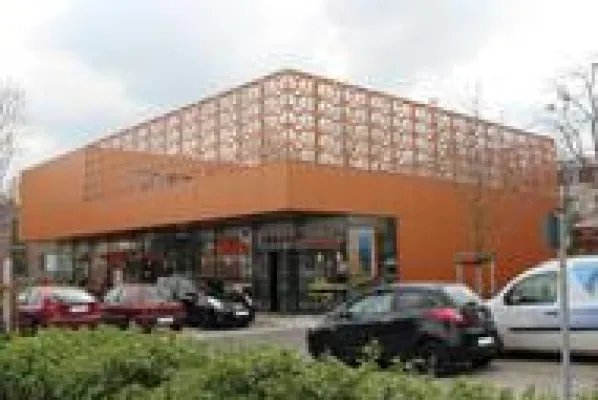 Bild: “ZEGA Invest GmbH“ mietet über DIP-Partner AENGEVELT Bürofläche in Dresden