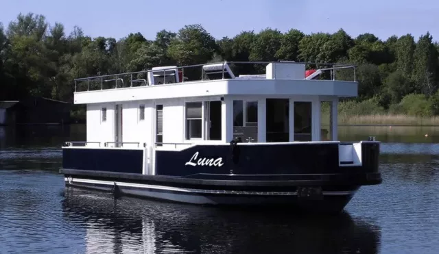 Bild: Entdecken Sie das stabile Verdränger - Hausboot "Luna"