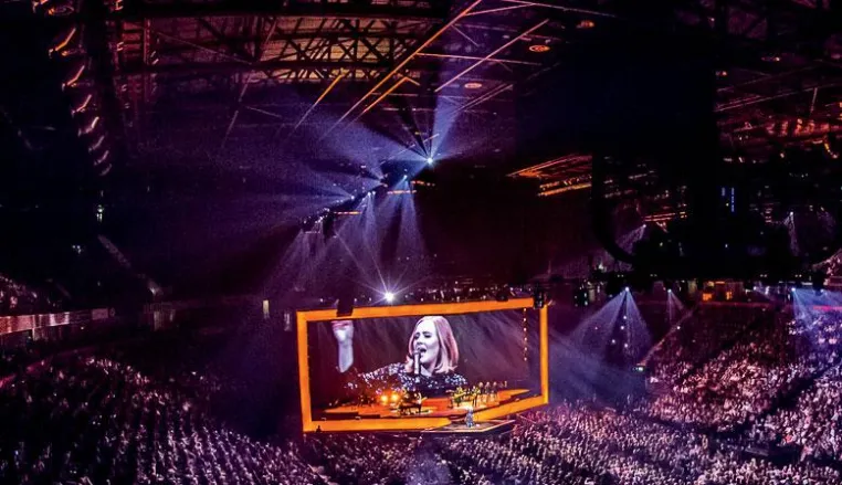 Bild: BBM setzt für Adele Tour auf kinetisches Equipment von Movecat