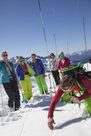 SNOWHOW Workshop Lawine im Alpbachtal / 04.03.2017 Bild: SNOWHOW Workshop Lawine im Alpbachtal / 04.03.2017