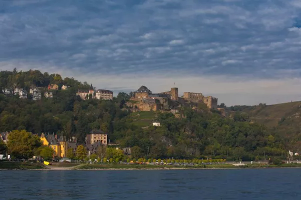 Bild: Romantik Hotel Schloss Rheinfels: Muss Hotelier Gerd Ripp sein Zepter an den Prinz von Preußen abgeben?