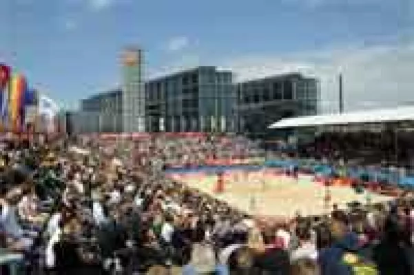 Bild: Weltklasse in der Hauptstadt – Die Beachvolleyball-Elite beim Grand Slam in Berlin