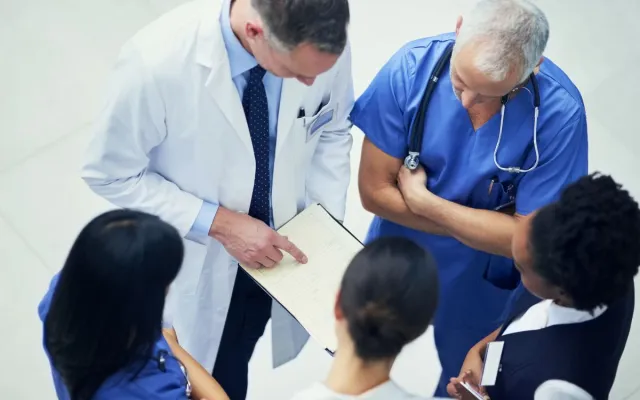 Seltene Erkrankungen und der lange Weg zur richtigen Diagnose Bild: Seltene Erkrankungen und der lange Weg zur richtigen Diagnose