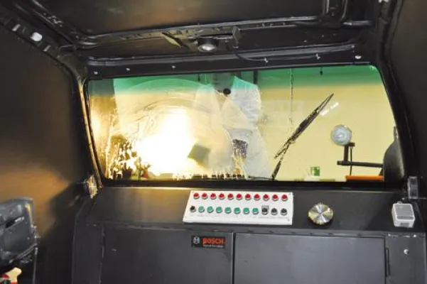 Bild: Scheibenreiniger gegen organische Überreste