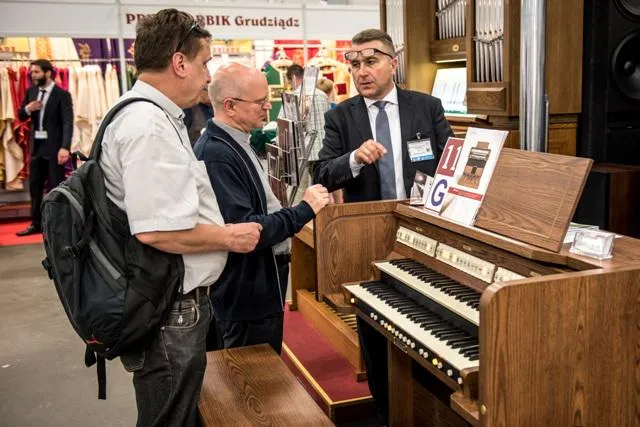 Bild: 17. SACROEXPO: Polnische Fachmesse für Kircheneinrichtungen und religiöse Kunst im Juni