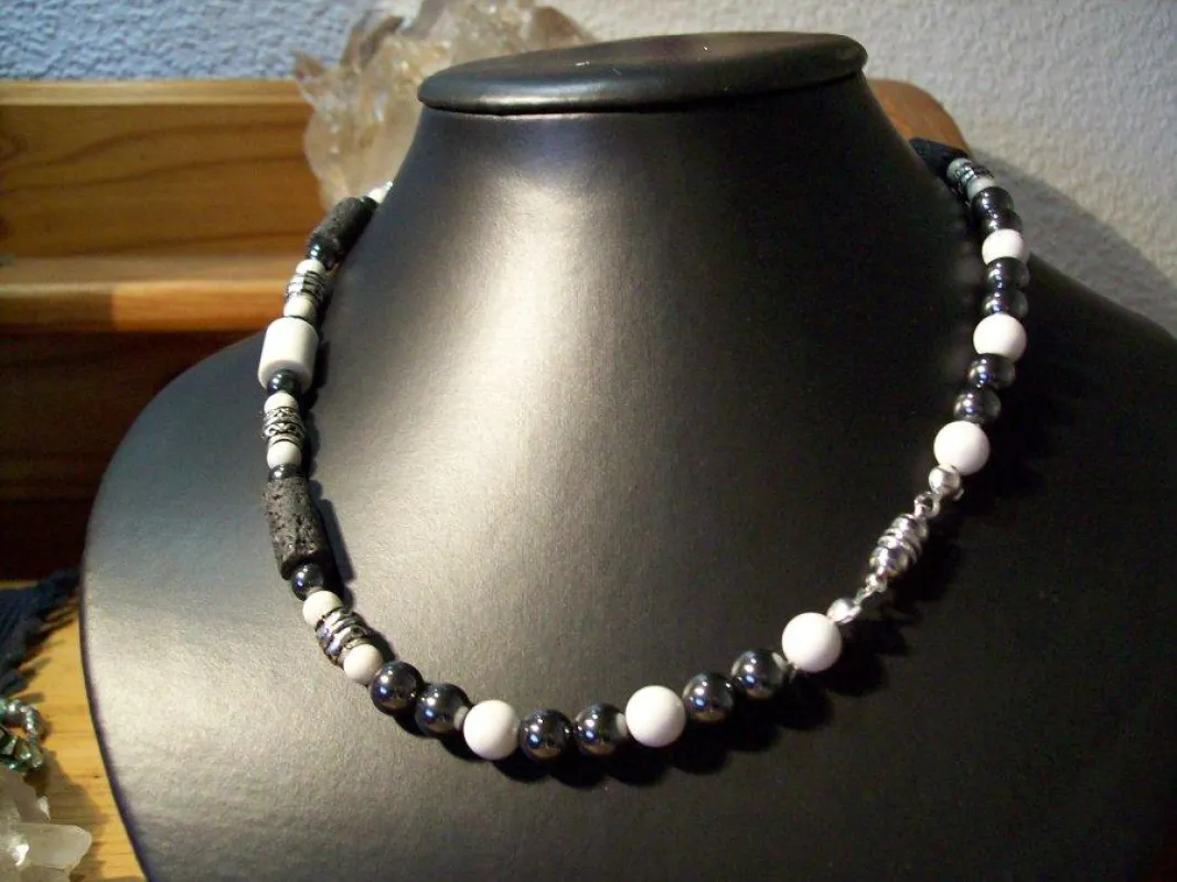 Howlith-Lava-Collier Design by AQUAmedicus
