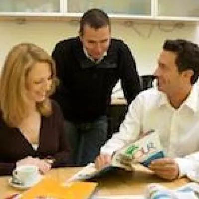 Bild: Mit dem Verkauf von Reisen Geld verdienen