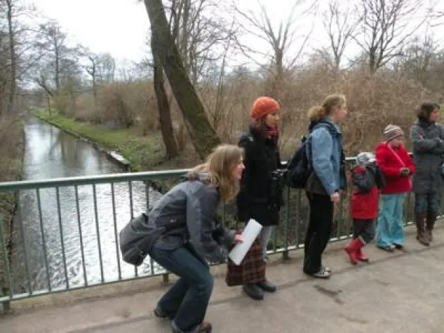 Die kleinen Naturforscher entdecken den Frühling Bild: Die kleinen Naturforscher entdecken den Frühling