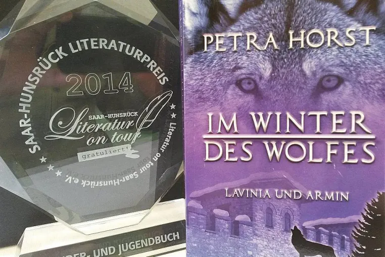Bild: Das Buch „Im Winter des Wolfes“ gewinnt den Saar- Hunsrück Literatur- und Musikfestival 2014 Literaturpreis