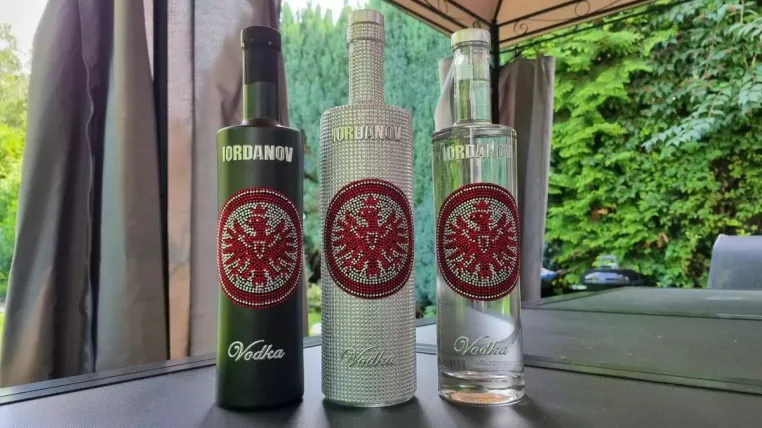 Eintracht Frankfurt Wodka von Iordanov Bild: Eintracht Frankfurt Wodka von Iordanov