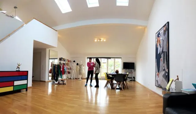 Bild: Die erste Schule in Deutschland für Fashionstylisten und Personal Shopper