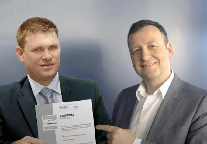 Bild: Projekt Design-Kunde RM Infotech mit Innovationspreis prämiert - Neuer Markenauftritt zeigt rasche Wirkung