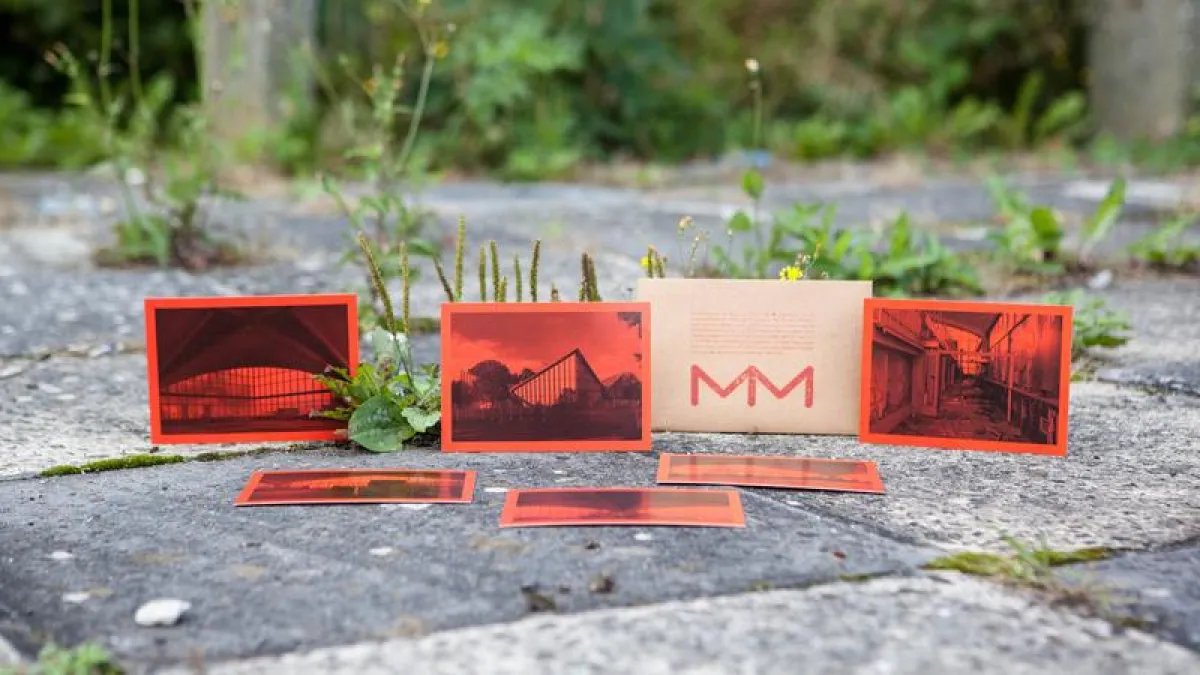 Diese auf 100 Exemplare limitierte Postkartenedition erscheint am 21. August 2017 aus Anlass des 10. Todestag Ulrich Müthers. Sie besteht aus sechs Fotografien. (Foto: Hochschule Wismar/Georg Hundt)