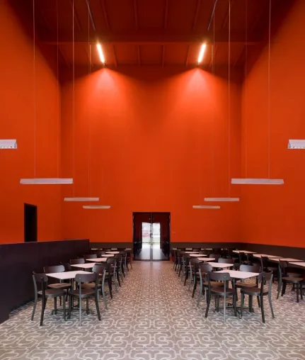 Bild: Gravierte Marazzi Fliesen in Temporärer Kunsthalle Berlin