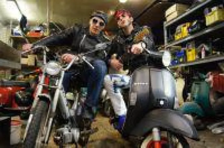 Bild: KavalierSTART - Fun-Punk nicht nur für Mofafahrer