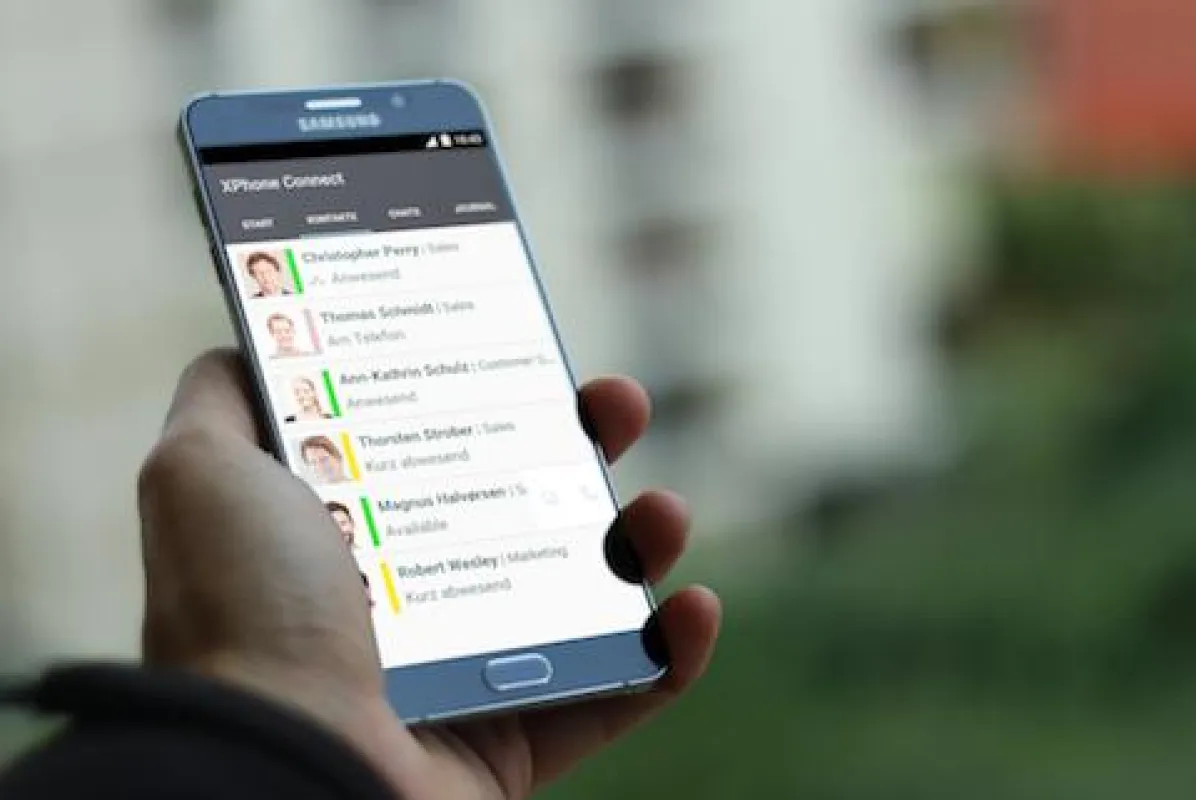 C4B_XPhone Connect_Mobile App
