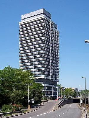 Bild: Rheintower Ludwigshafen GmbH übernimmt Hemshof-Center