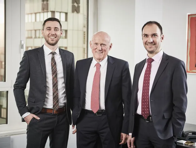 Bild: Dr. Meindl u. Partner Verrechnungsstelle GmbH feiert 45-jähriges Firmenjubiläum