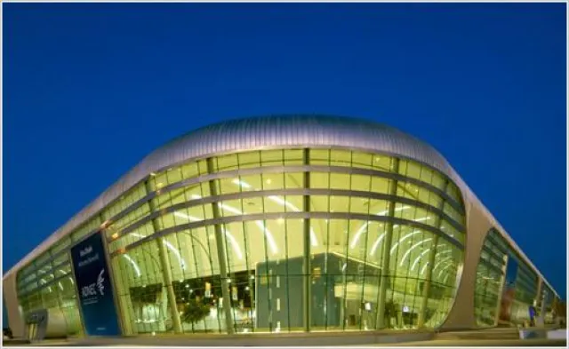 APCOA jetzt in den Vereinigten Arabischen Emiraten Bild: APCOA jetzt in den Vereinigten Arabischen Emiraten