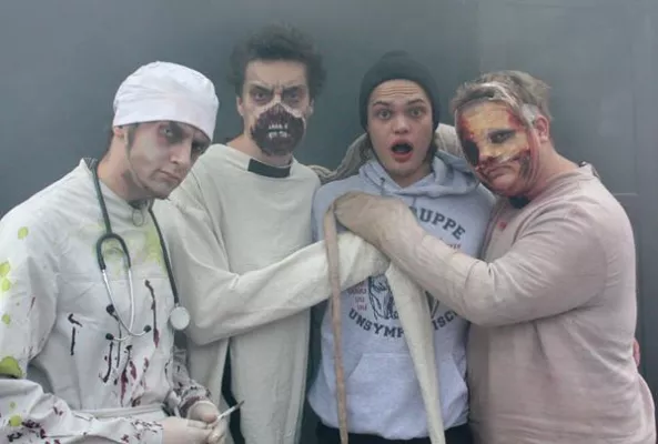 Wilson Gonzalez Ochsenknecht testete die neuen Halloween-Attraktionen im Heide Park Resort Bild: Wilson Gonzalez Ochsenknecht testete die neuen Halloween-Attraktionen im Heide Park Resort