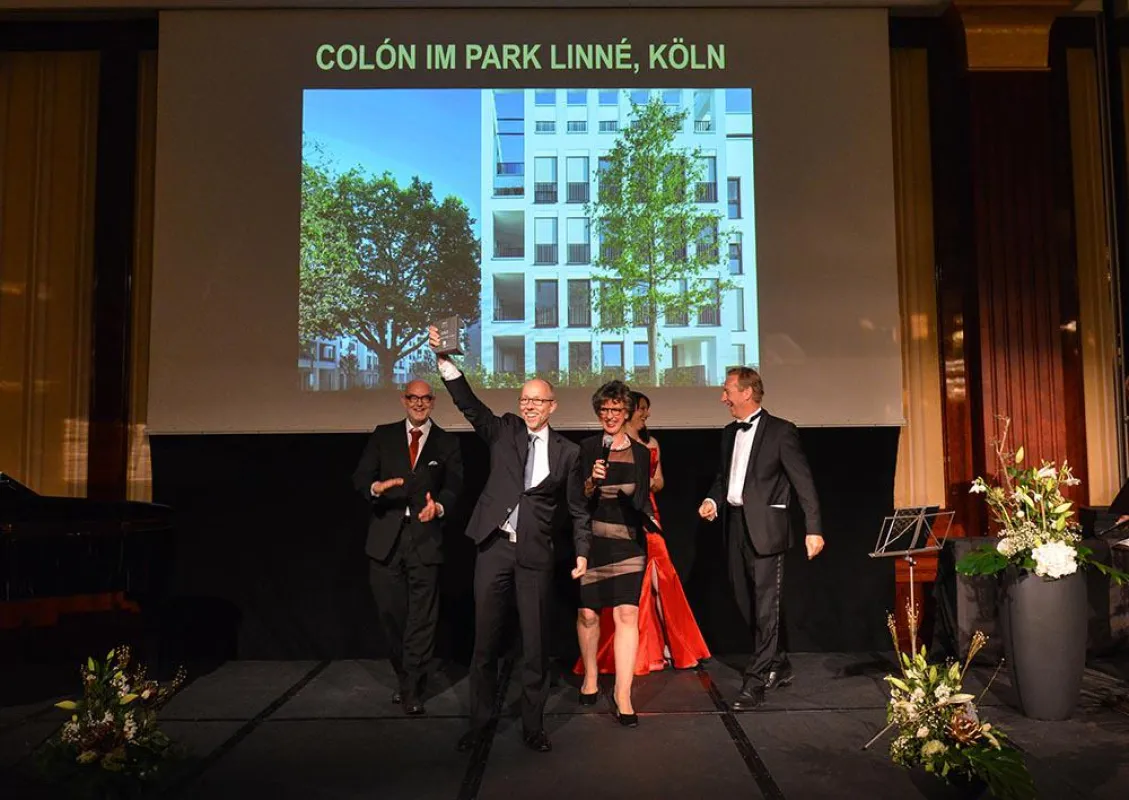 Prof. Johannes Kister, Martin Dornieden und Beate Brune bei der Preisverleihung (v.l.n.r.)