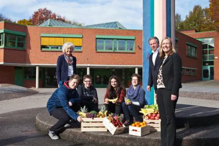 Radisson Blu Hotel, Dortmund sorgt für kostenfreies Schulobst Bild: Radisson Blu Hotel, Dortmund sorgt für kostenfreies Schulobst