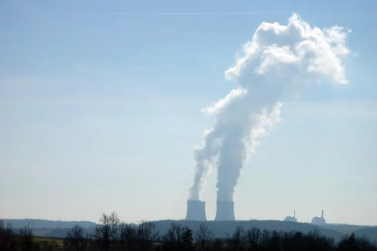 Bild: atomstopp - Bundesregierung riskiert gewaltigen Rückschlag für Ökostrom