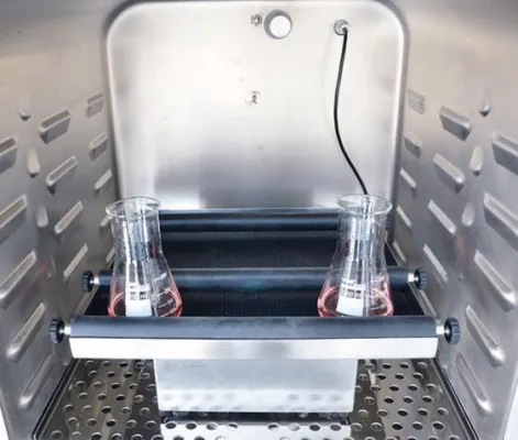 Rotationsschüttler für Suspensions-Zellkulturen im CO2-Inkubator Bild: Rotationsschüttler für Suspensions-Zellkulturen im CO2-Inkubator