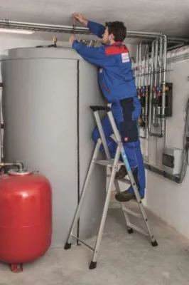 Bild: Herbstaktion für das Handwerk: Meister stehen auf ZARGES