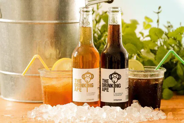 Bild: Neu im Getränkeregal: The Drinking Ape bringt Lakritzgenuss zum Trinken