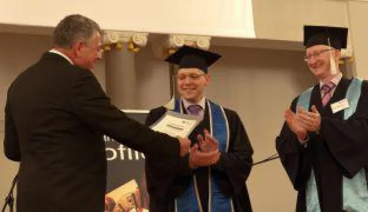 Bild: Wilhelm Büchner Hochschule verleiht Börje Holmberg-Förderpreis