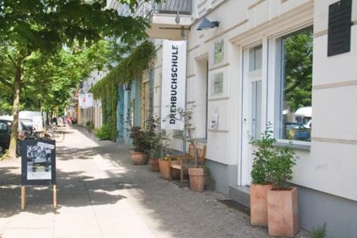 Direkt am Helmholtzplatz