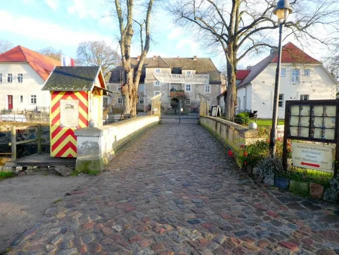Bild: Erholung und Genuss trotz 2G+ im Wasserschloss