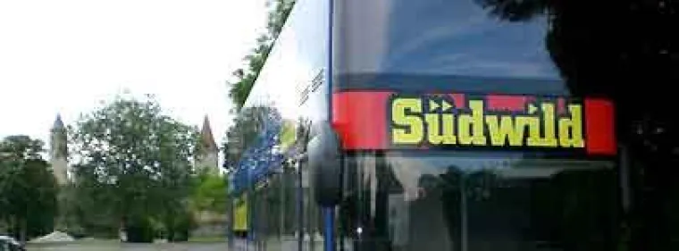 Dumm kickt gut – Jugendfernsehen „Südwild“ live in Rothenburg Bild: Dumm kickt gut – Jugendfernsehen „Südwild“ live in Rothenburg