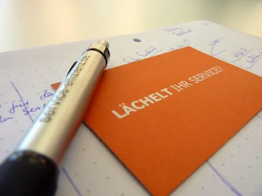 Die ersten Teilnehmer des marillabax Lehrgangs "Certified IT Service Engineer" haben ein Zertifikat erhalten Bild: Die ersten Teilnehmer des marillabax Lehrgangs "Certified IT Service Engineer" haben ein Zertifikat erhalten